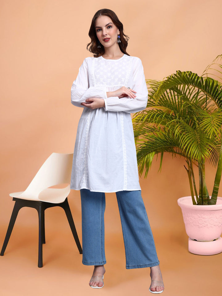 Hand Embroidered Women White Chikankari Cotton Tunic-PC14366
