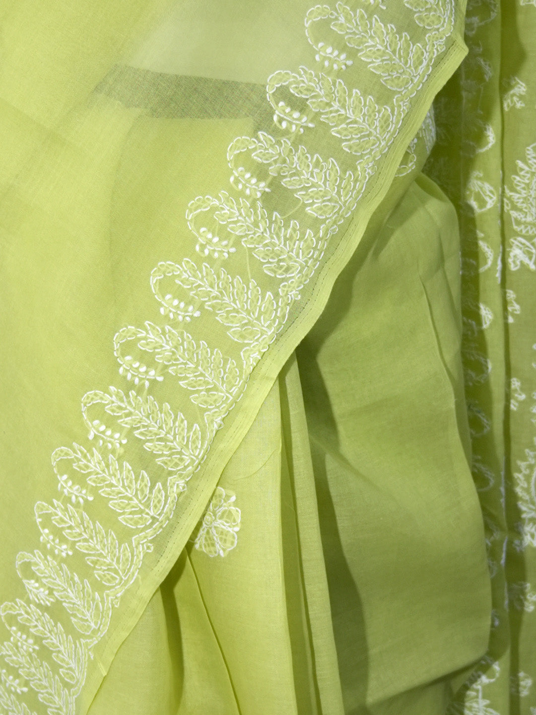 Hand Embroidered Chikankari Cotton Saree PCSAR02 Parrotgreen