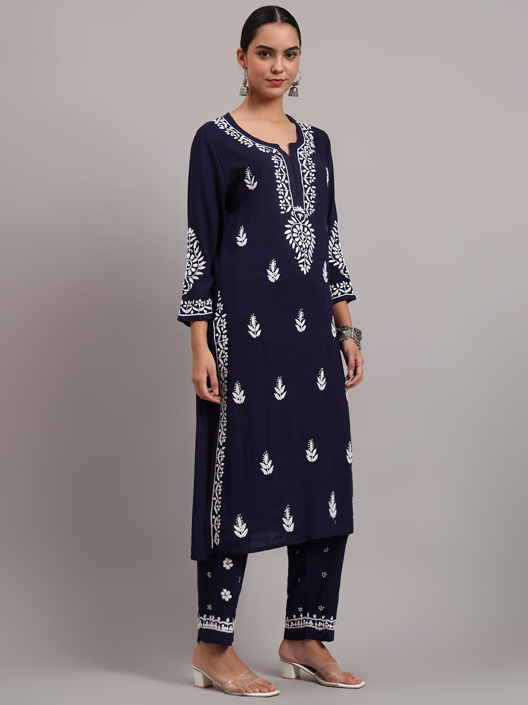 Women Hand Embroidered Chikankari Rayon kurta set PC4076KS