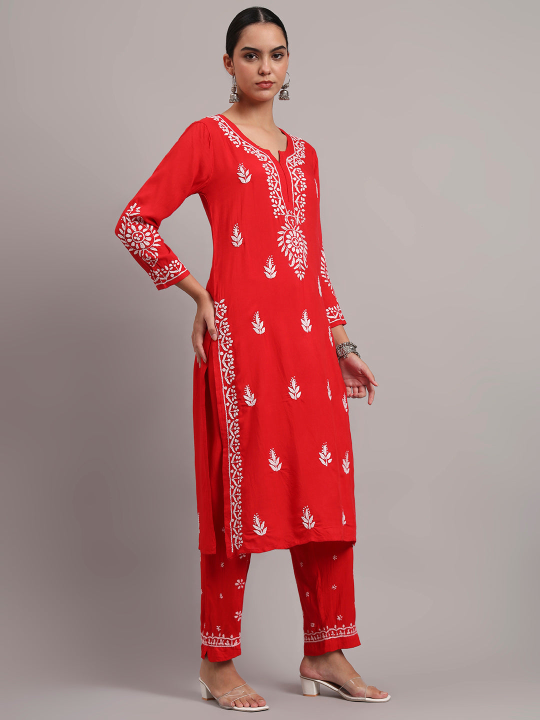 Women Hand Embroidered Chikankari Rayon kurta set PC4076KS