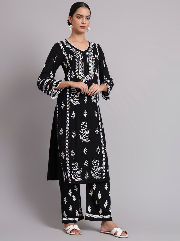 Women Hand Embroidered Chikankari Rayon kurta set PC4078KS