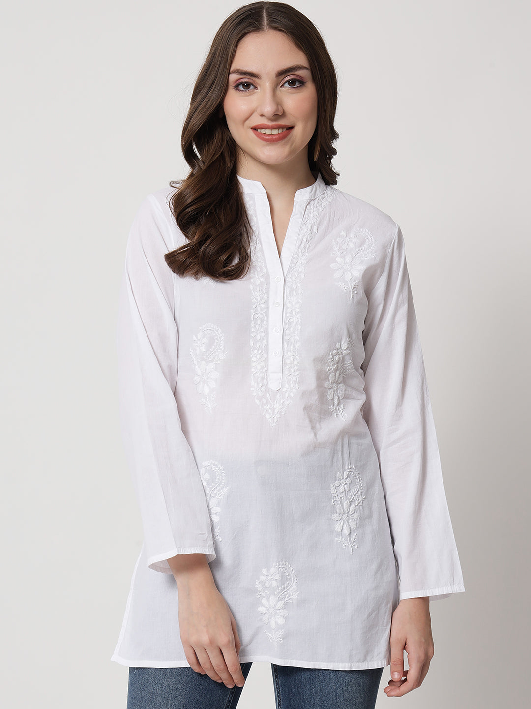 White Hand Embroidered V-Neck Chikankari Pure Cotton Chikankari Kurti-PC3328