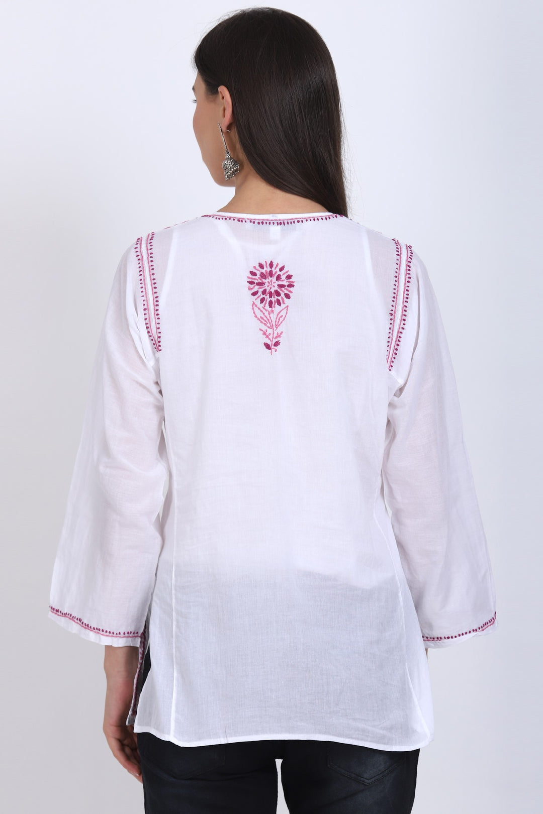 Women Hand Embroidered Chikankari Cotton Kurti SM125