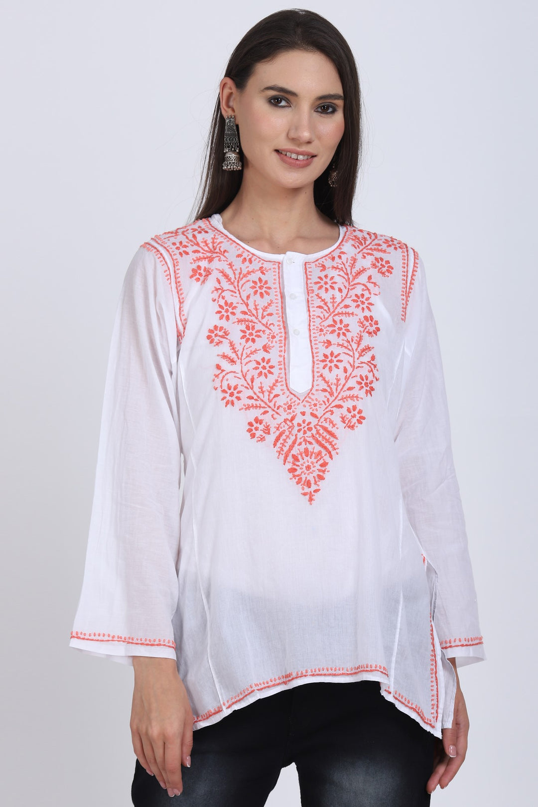 Women Hand Embroidered Chikankari Cotton Kurti SM125