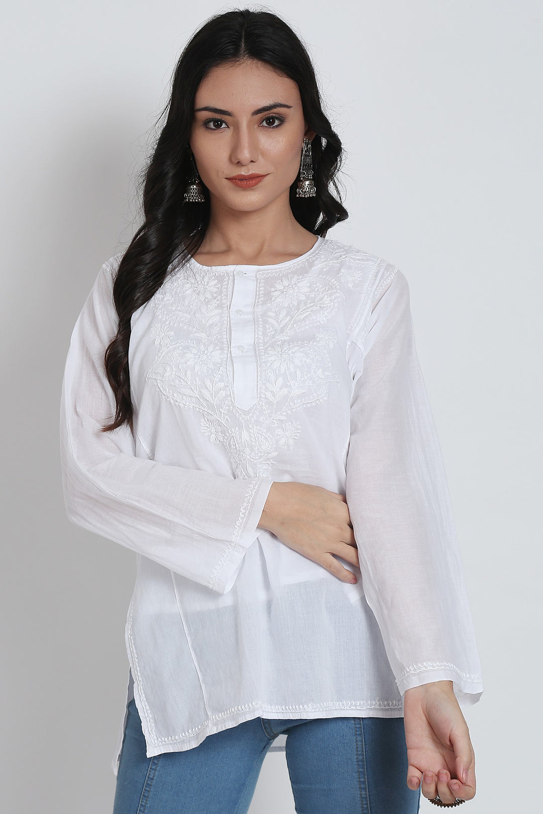 Women Hand Embroidered Chikankari Cotton Kurti SM125