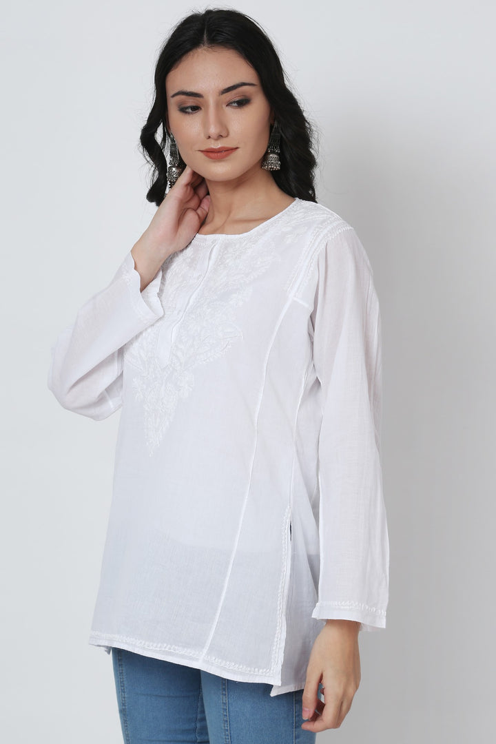 Women Hand Embroidered Chikankari Cotton Kurti SM125