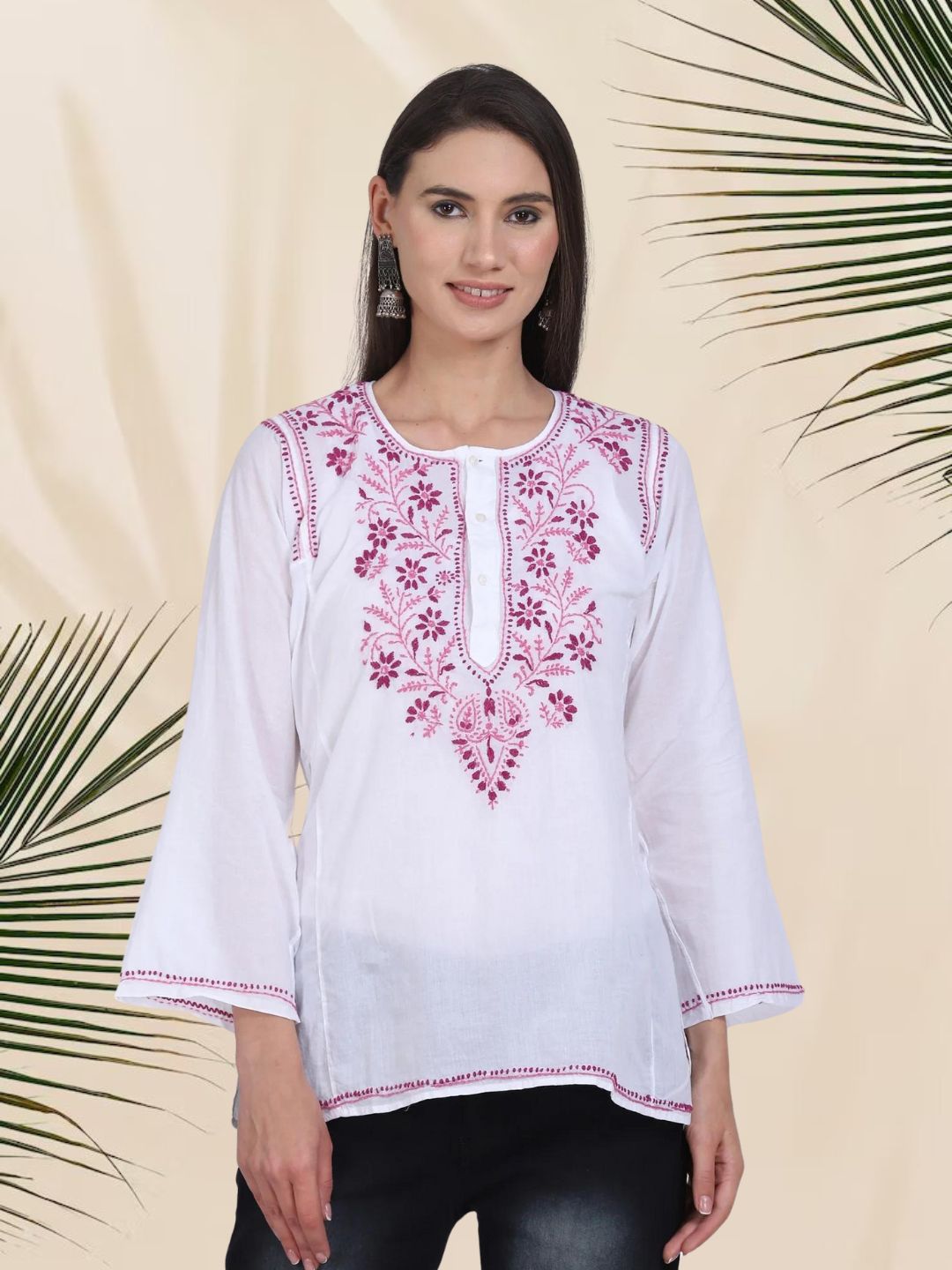 Women Hand Embroidered Chikankari Cotton Kurti SM125