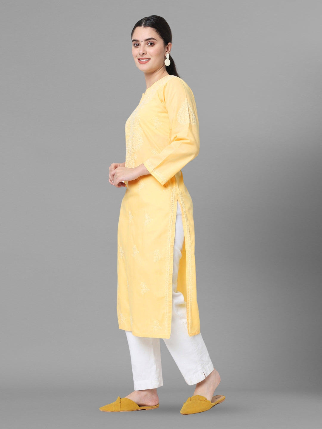 Women Chikankari Embroidered Cotton Chikankari Kurta PC3578