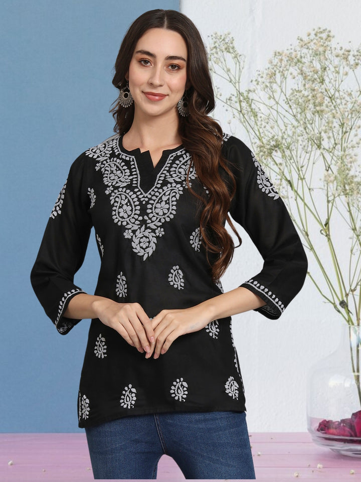 Women Hand Embroidered Chikankari Cotton Kurti PC3828