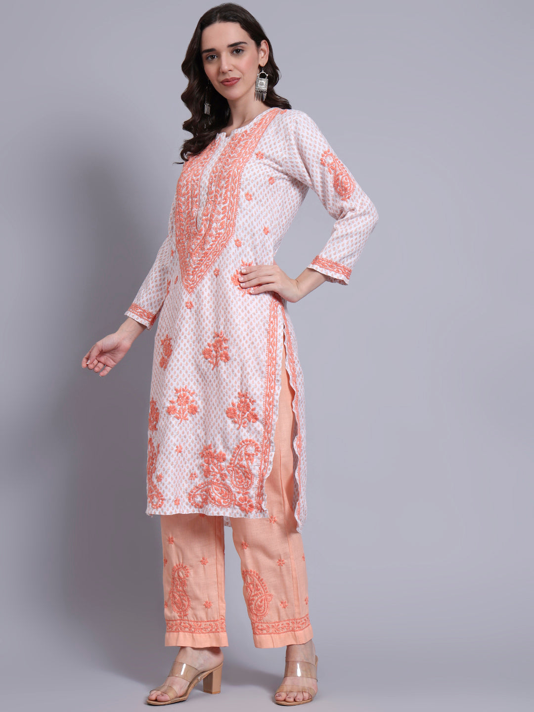 Women Hand Embroidered Chikankari Cotton kurta set PC4086KS