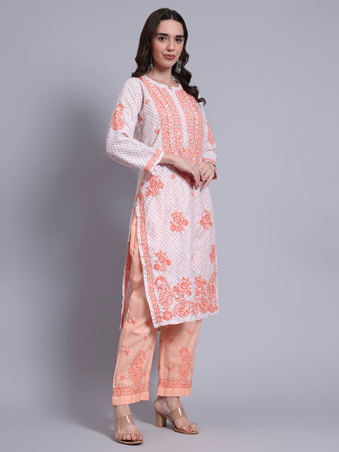 Women Hand Embroidered Chikankari Cotton kurta set PC4086KS