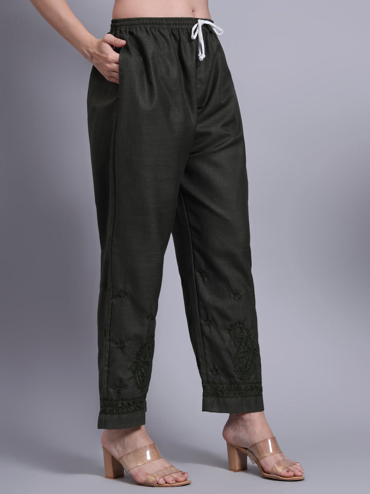 Women Hand Embroidered Chikankari Cotton kurta set PC4086KS