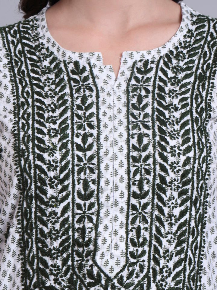 Women Hand Embroidered Chikankari Cotton kurta set PC4086KS