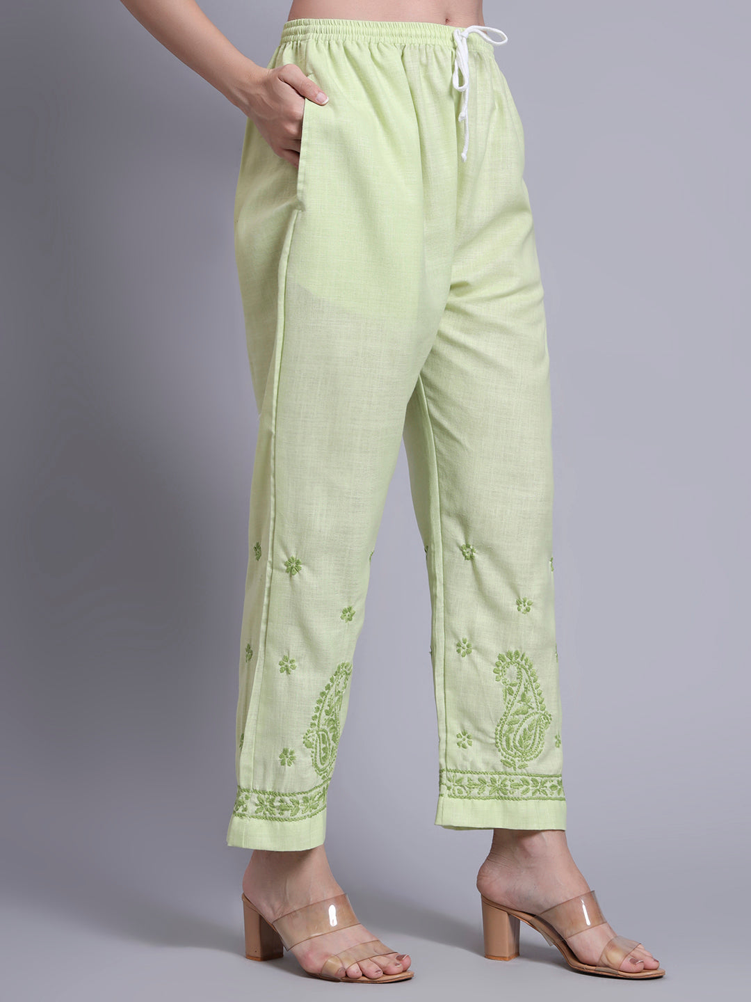 Women Hand Embroidered Chikankari Cotton kurta set PC4086KS