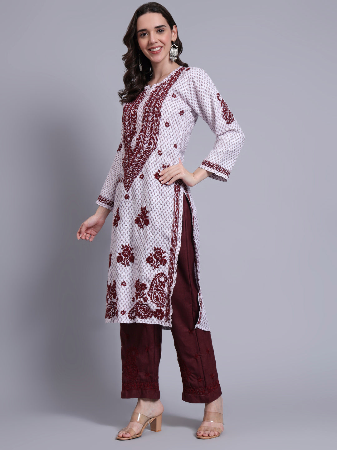 Women Hand Embroidered Chikankari Cotton kurta set PC4086KS
