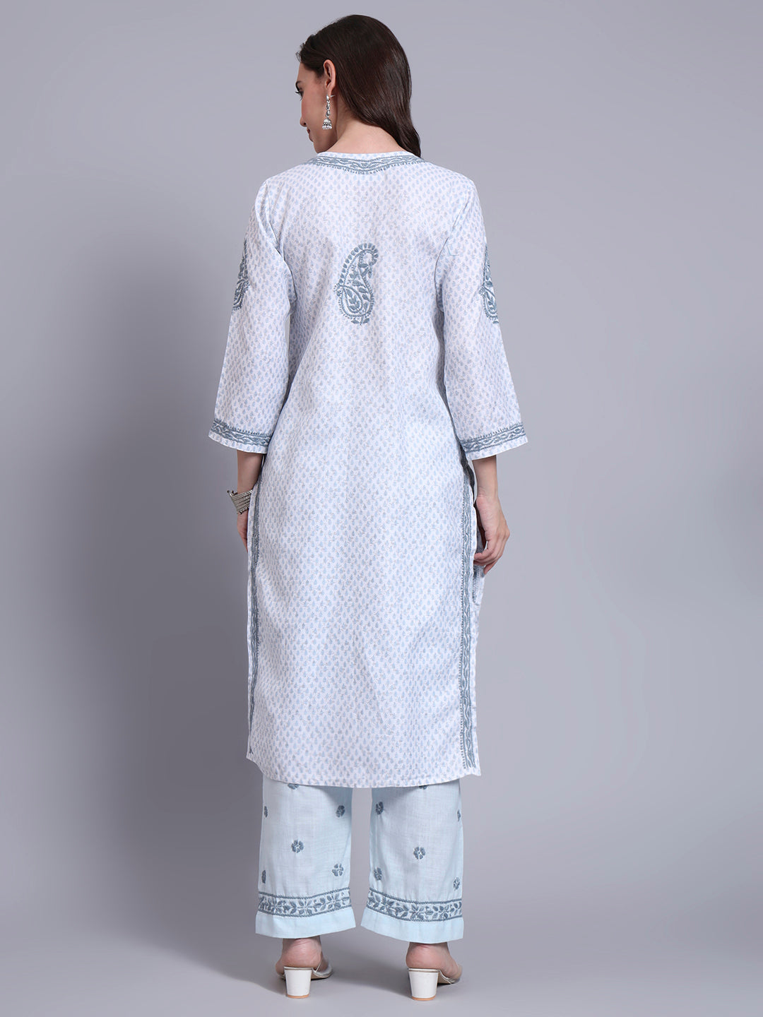 Women Hand Embroidered Chikankari Cotton kurta set PC4086KS