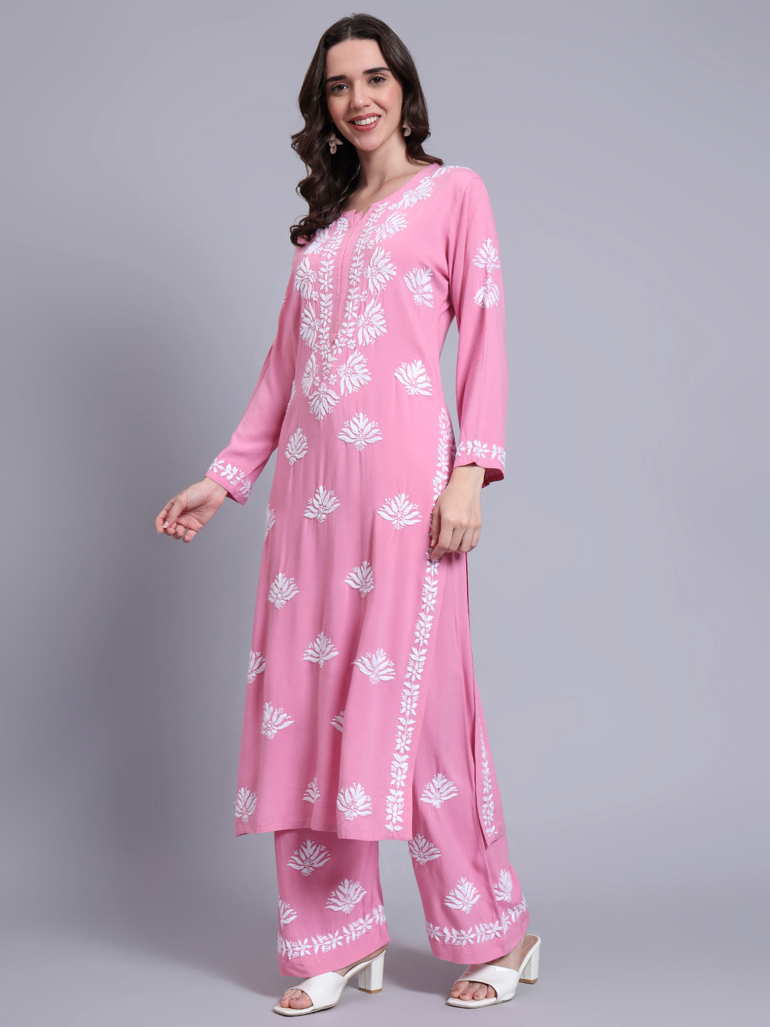 Women Hand Embroidered Chikankari Rayon kurta set PC4084KS