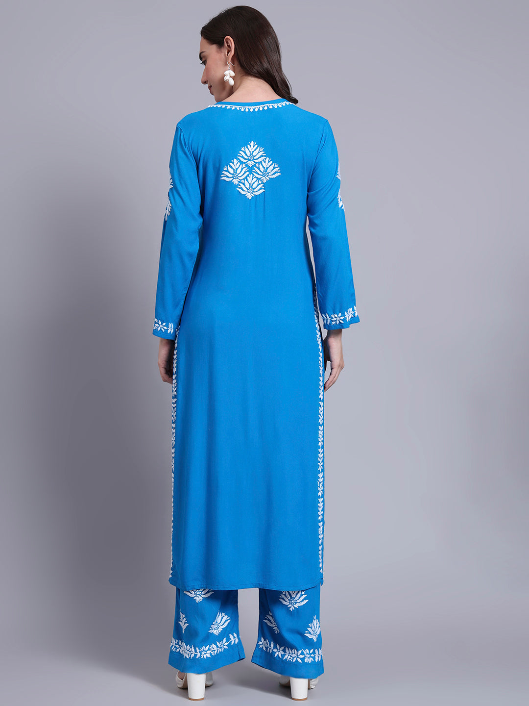 Women Hand Embroidered Chikankari Rayon kurta set PC4084KS