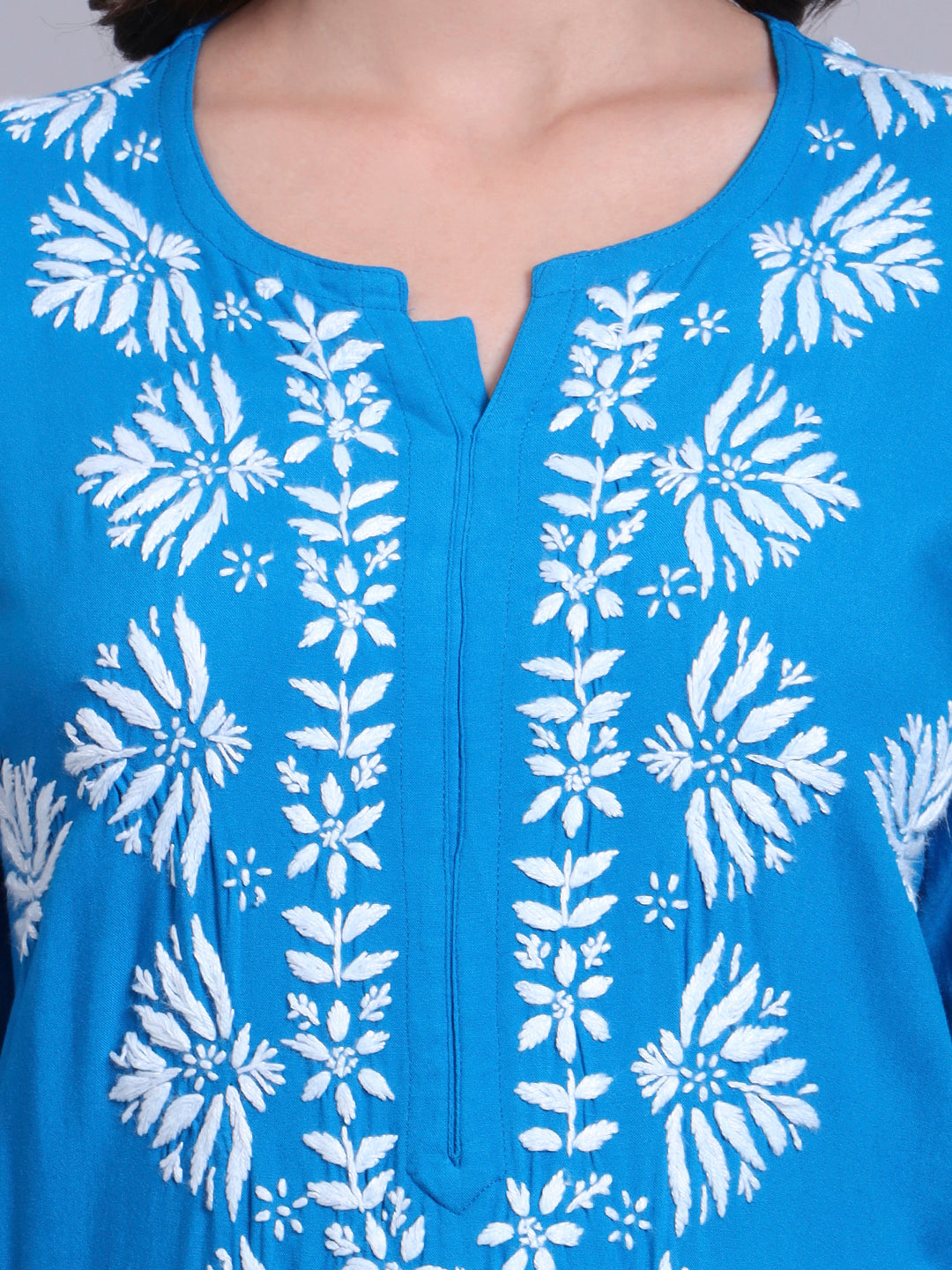 Women Hand Embroidered Chikankari Rayon kurta set PC4084KS